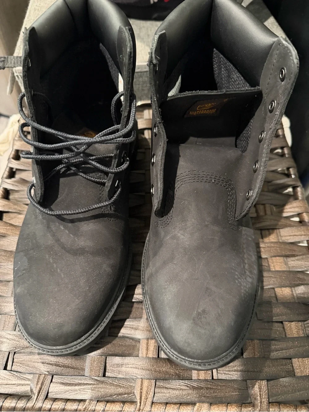 Timberland Black Nubuck Waterproof Kids Size 7
